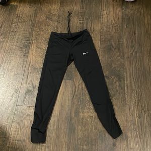 Woman’s Nike Leggings